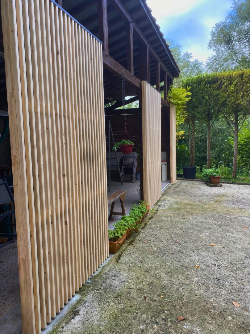 Fabrication de tasseaux en bois pour brise vue extérieur